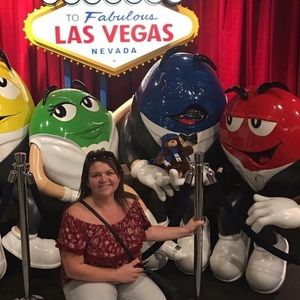 Meet your Posher, Elizabeth - Posh'n in the Prairie